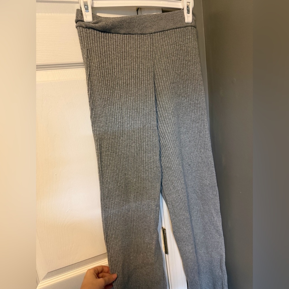 Gray Ribbed Knit Pants - Picture 2 of 2